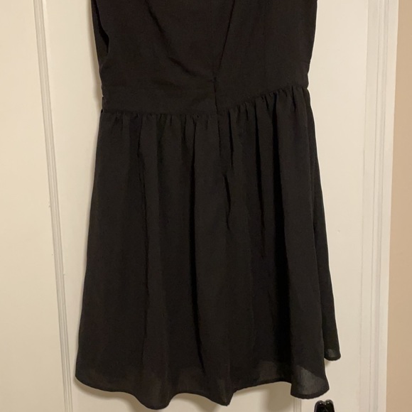 NWT Forever 21 dress w/open crisscross waist - Picture 6 of 6